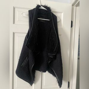 Love Tree Black Faux Fur Vest